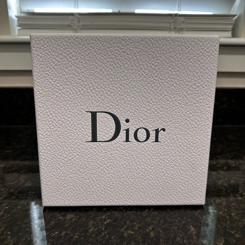 Dior Box